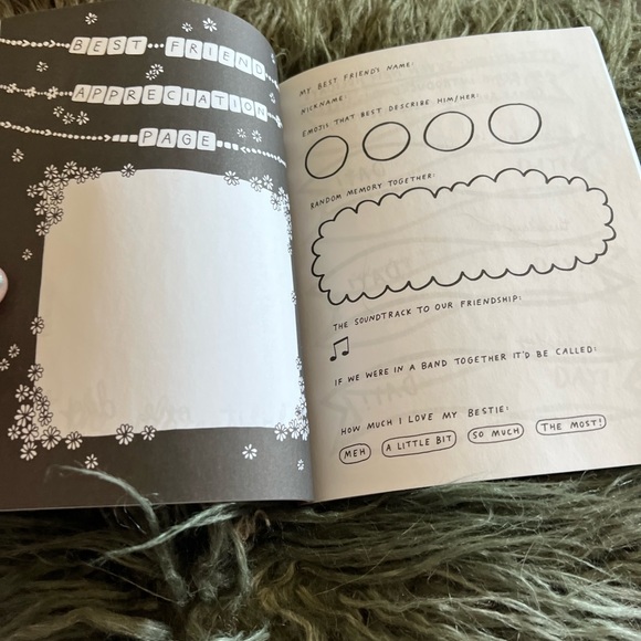 NWOT The Positivity Kit by Lisa Currie - Picture 3 of 4